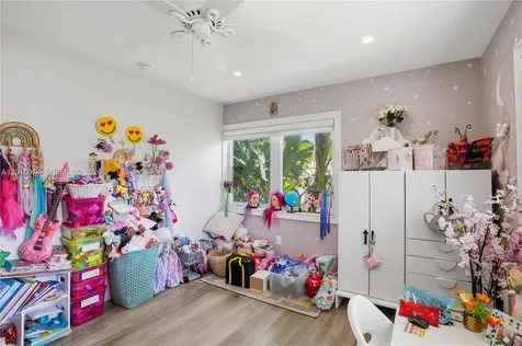 7830 SW 53rd Place Miami FL 33143
