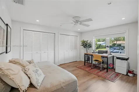 7830 SW 53rd Place Miami FL 33143