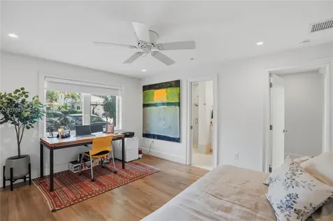7830 SW 53rd Place Miami FL 33143