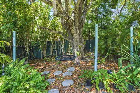 7830 SW 53rd Place Miami FL 33143
