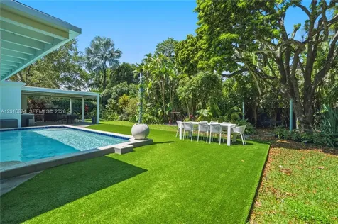 7830 SW 53rd Place Miami FL 33143