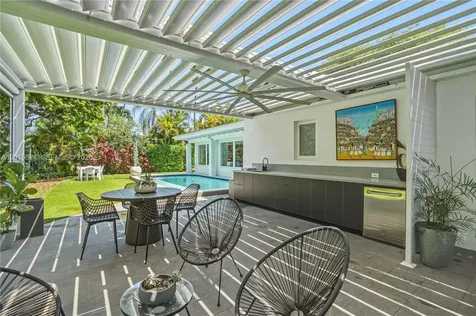 7830 SW 53rd Place Miami FL 33143