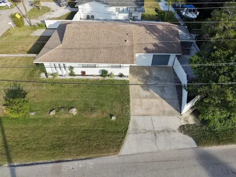 56 Cardinal Drive North Fort Myers FL 33917