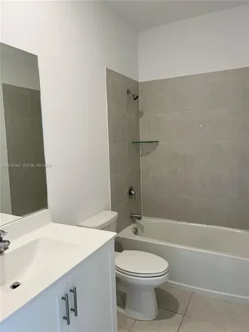 1211 SE 27th Terrace Homestead FL 33035
