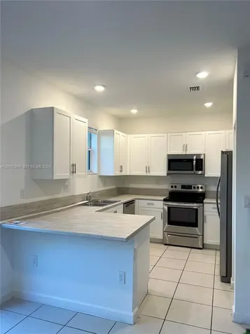 1211 SE 27th Terrace Homestead FL 33035