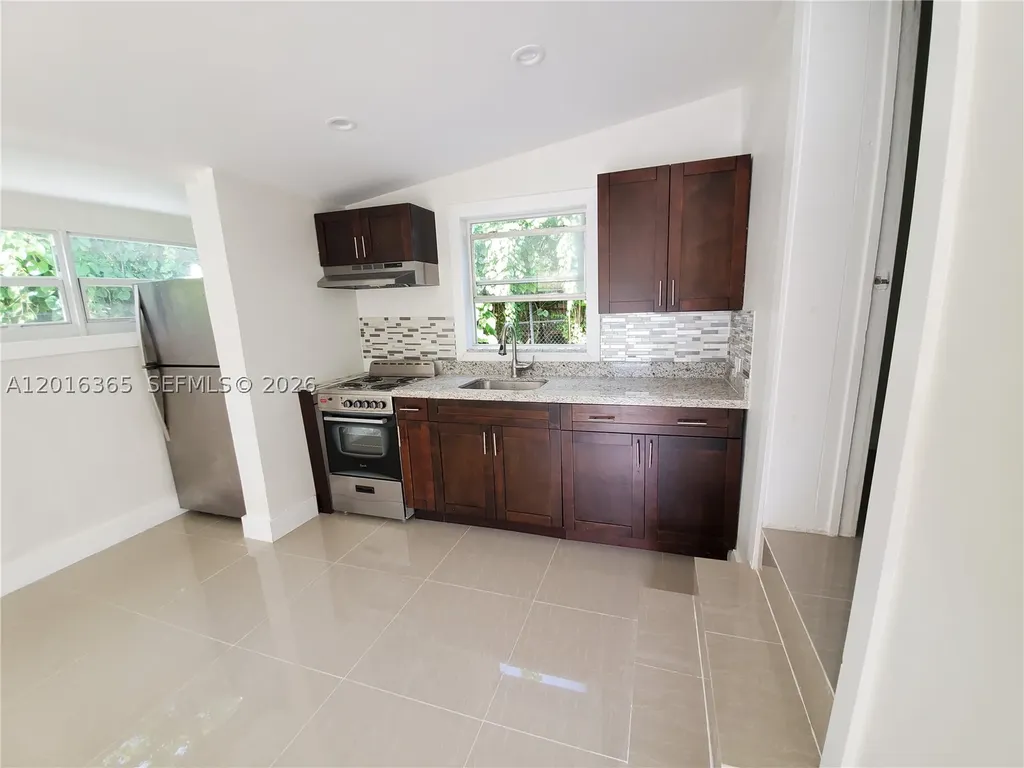 Hollywood FL 33021