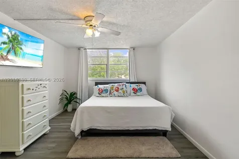 14185 SW 87th Street Miami FL 33183