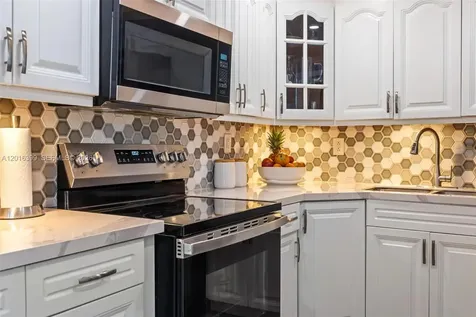 14185 SW 87th Street Miami FL 33183