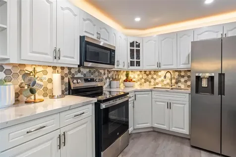 14185 SW 87th Street Miami FL 33183