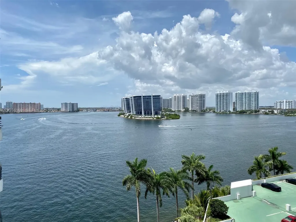 19101 NE 36th Court Aventura FL 33180