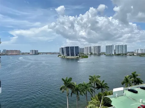 19101 NE 36th Court Aventura FL 33180