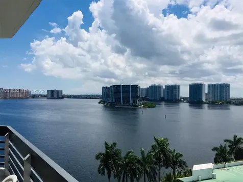 19101 NE 36th Court Aventura FL 33180