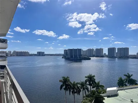 19101 NE 36th Court Aventura FL 33180