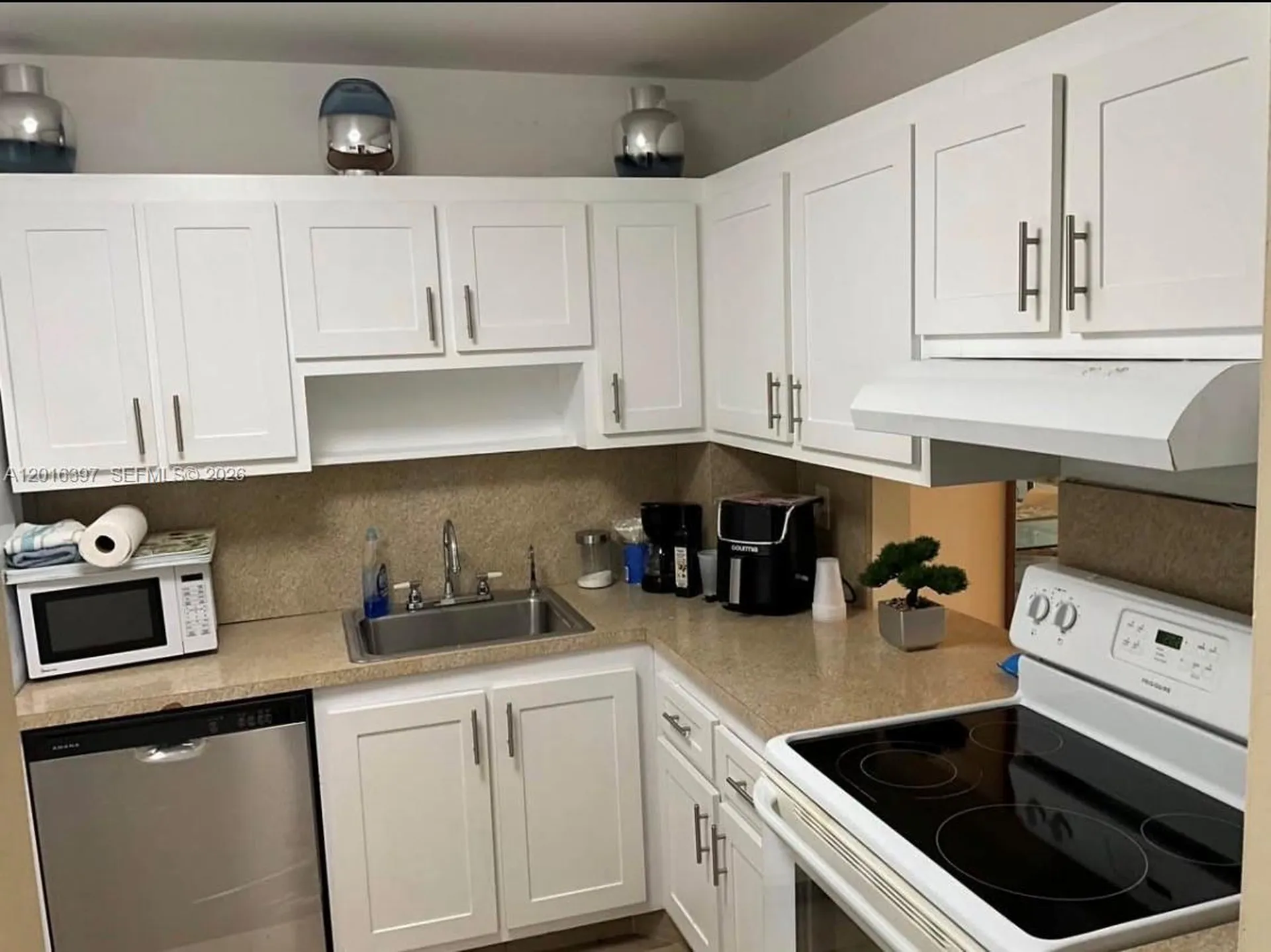 151 Berkley Road Hollywood FL 33024