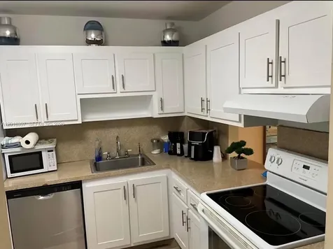 151 Berkley Road Hollywood FL 33024