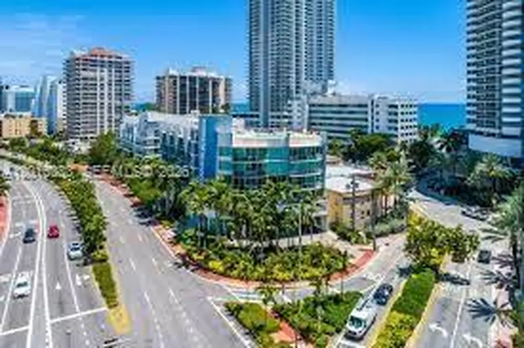 6305 Indian Creek Drive Miami Beach FL 33141