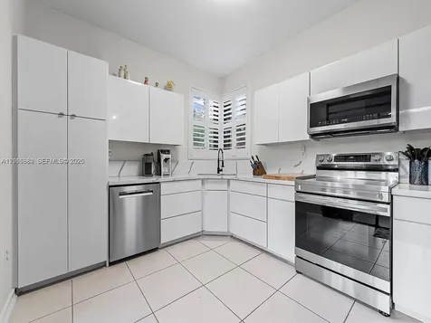 15533 N Miami Lakeway N Miami Lakes FL 33014