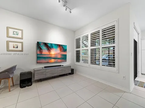 15533 N Miami Lakeway N Miami Lakes FL 33014