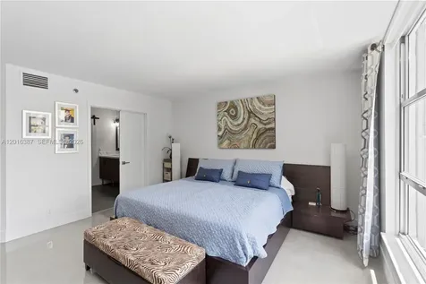 3600 Mystic Pointe Drive Aventura FL 33180