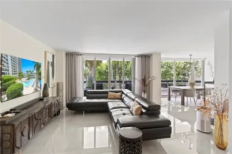 3600 Mystic Pointe Drive Aventura FL 33180