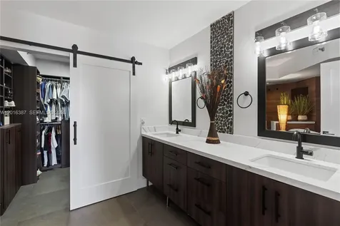 3600 Mystic Pointe Drive Aventura FL 33180