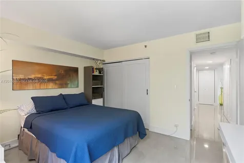 3600 Mystic Pointe Drive Aventura FL 33180