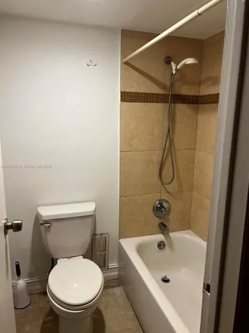 3101 N Country Club Drive Aventura FL 33180