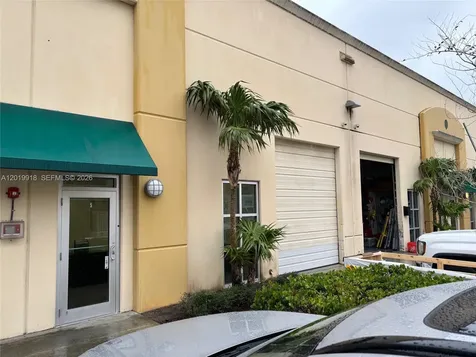 10428 W State Road 84 Davie FL 33324