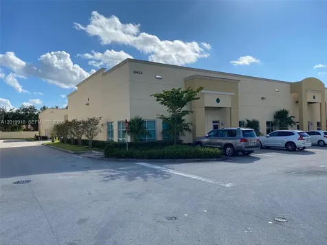 10428 W State Road 84 Davie FL 33324