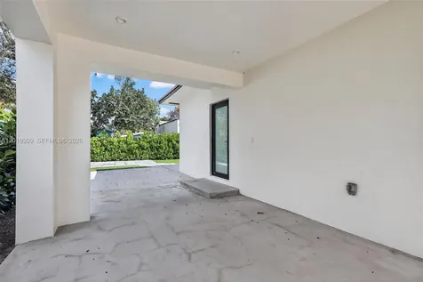 53 NW 68th Street Miami FL 33150