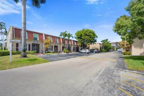 Hallandale Beach FL 33009