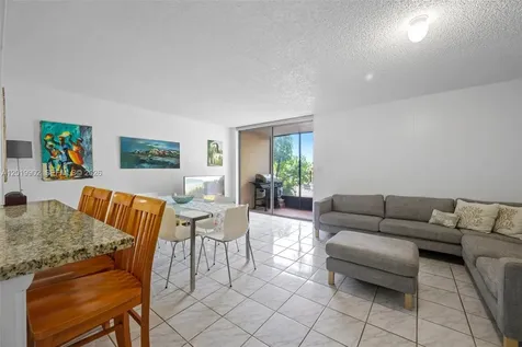 Hallandale Beach FL 33009