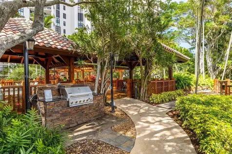 2000 Towerside Terrace Miami FL 33138
