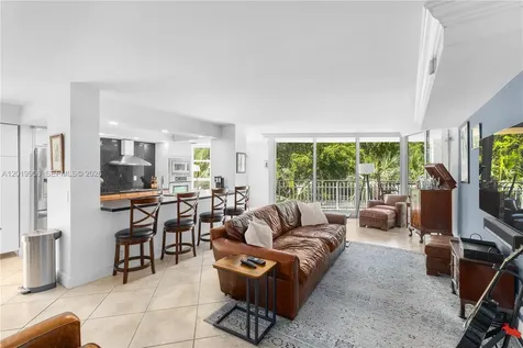 2000 Towerside Terrace Miami FL 33138