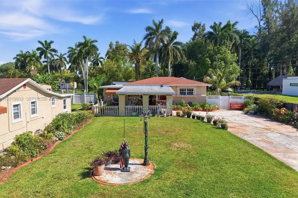 55-57 NE 156th Street Miami FL 33162