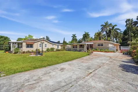 55-57 NE 156th Street Miami FL 33162