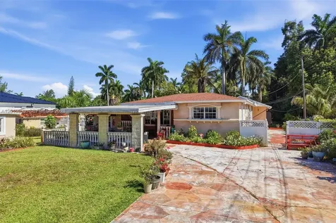 55-57 NE 156th Street Miami FL 33162