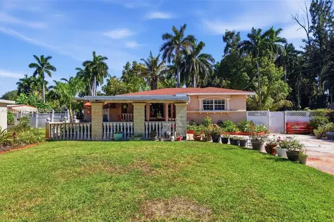55-57 NE 156th Street Miami FL 33162