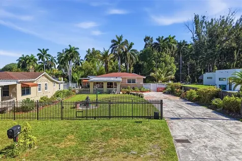 55-57 NE 156th Street Miami FL 33162