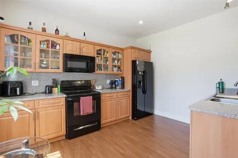 55-57 NE 156th Street Miami FL 33162