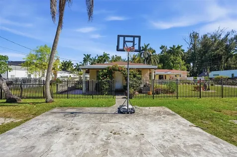 55-57 NE 156th Street Miami FL 33162