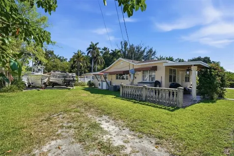 55-57 NE 156th Street Miami FL 33162