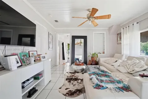 55-57 NE 156th Street Miami FL 33162