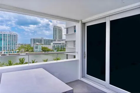 16 Island Avenue Miami Beach FL 33139