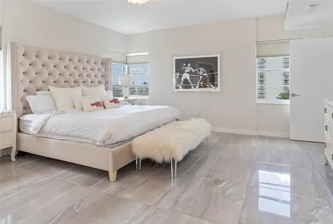 16 Island Avenue Miami Beach FL 33139