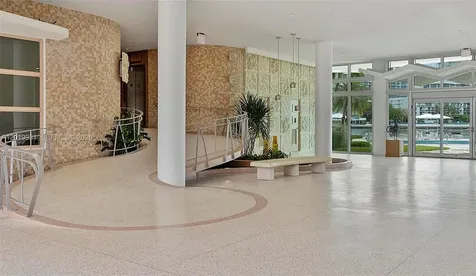 16 Island Avenue Miami Beach FL 33139