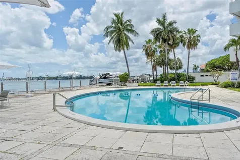 16 Island Avenue Miami Beach FL 33139
