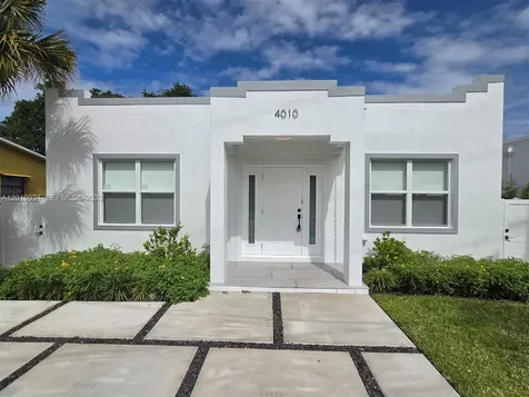 4010 Greenwood Avenue West Palm Beach FL 33407