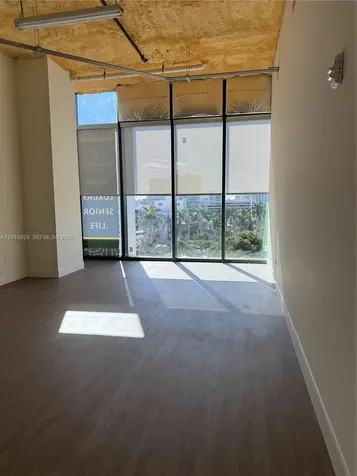21290 Biscayne Boulevard Aventura FL 33180