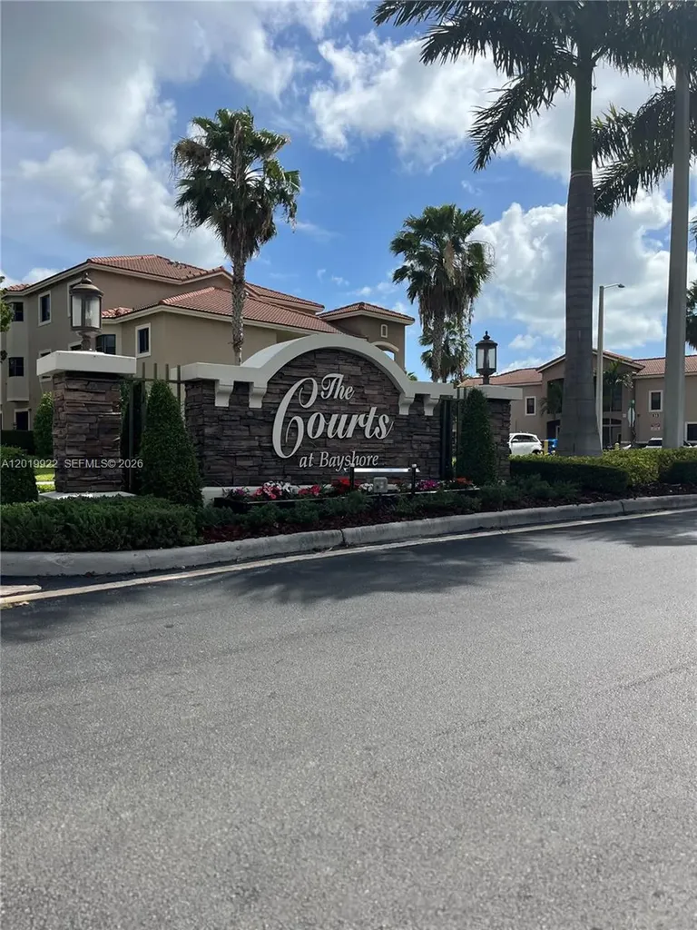 22731 SW 88th Place Cutler Bay FL 33190